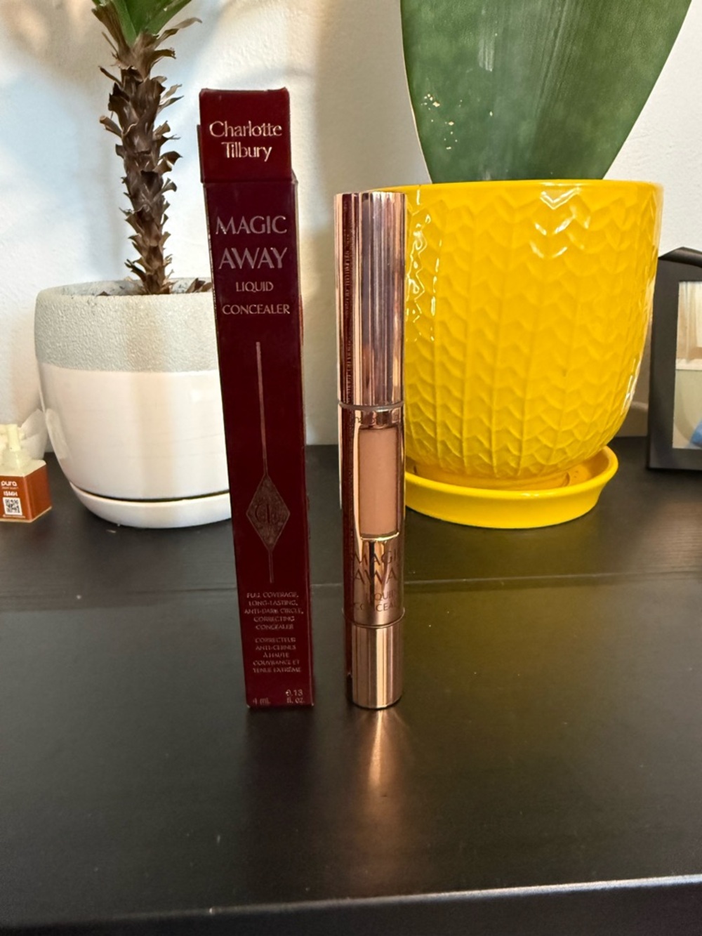Charlotte Tilbury Magic Away Liquid Concealer - shade 15
